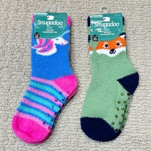 Snugadoo Kids’ Fuzzy Gripper Socks